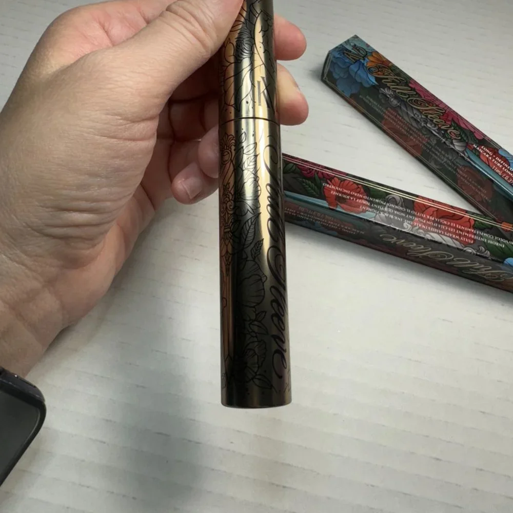KVD Beauty Full Sleeve Long + Defined Tubing Mascara